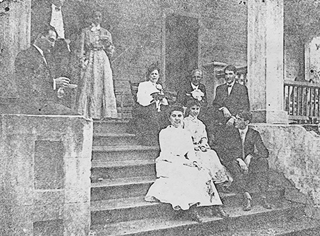 1828 Photo on house stairs